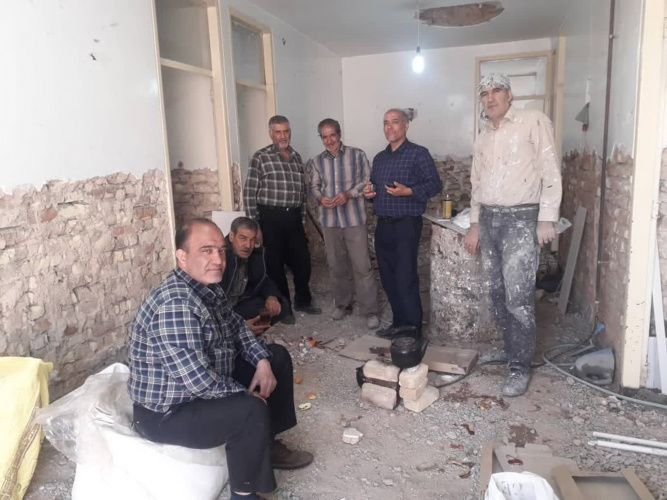 بازسازی خانه بهداشت بن چنار آشتیان به کمک خیرین