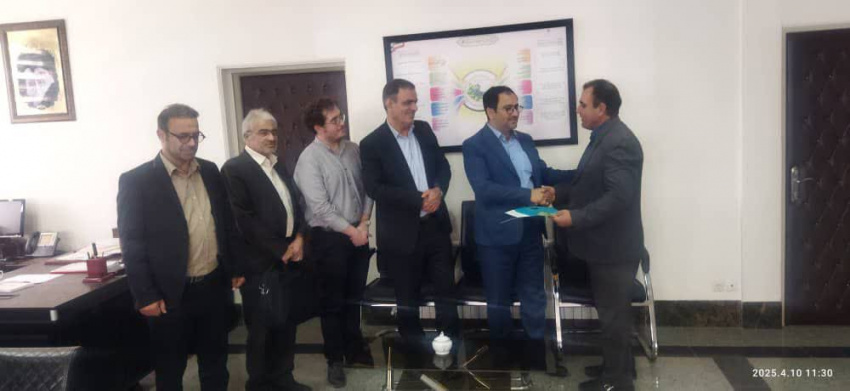 حکم  رئیس خانه مشارکت شهرستان خنداب ابلاغ شد