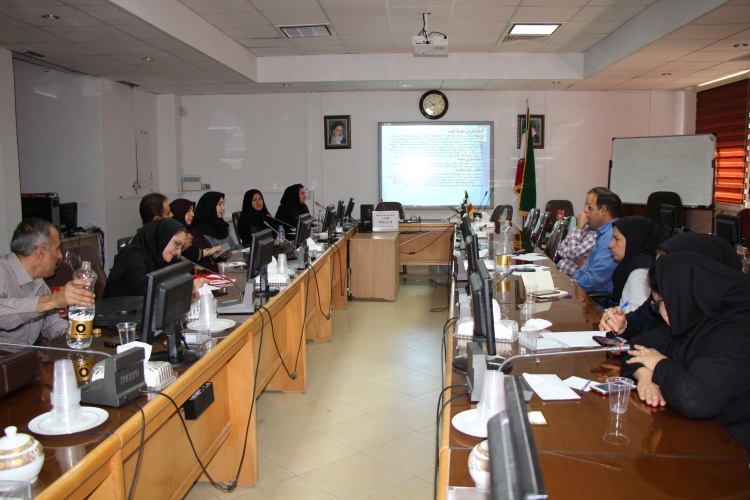 برگزاری کارگاه روش انجام آزمایشات تخصصی آب ، سالن جلسات مرکز بهداشت استان مرکزی، ۱۲ مرداد ماه