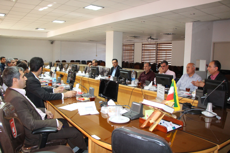 برگزاری جلسه توجیهی پیمانکاران مرکز مهاجران، سالن جلسات مرکز بهداشت استان مرکزی،۲۸ مرداد ماه