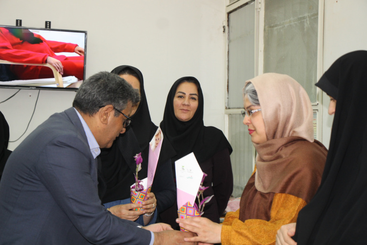 ۳۹ کلاس رایگان جهت آمادگی برای زایمان از هفته بیستم بارداری