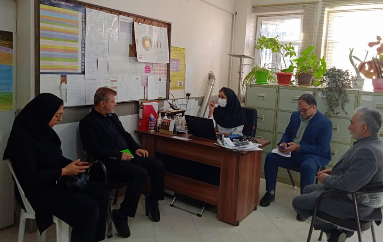 بازدید معاون بهداشت استان از مراکز و پایگاه‌های بهداشتی شهرستان شازند